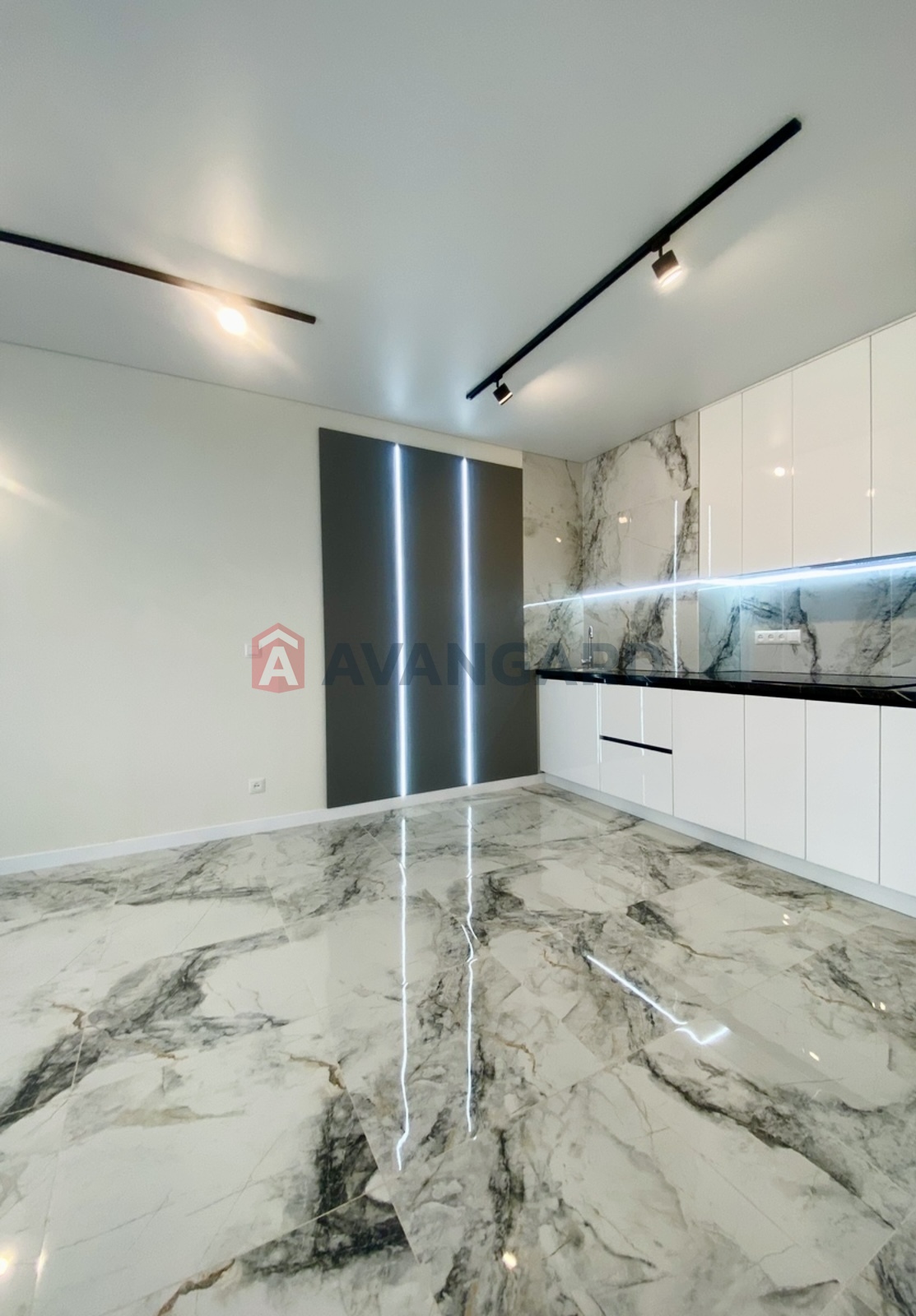 1 ��. ��������, 44/14/20 ��. �., 24/26 ������ ���� 3