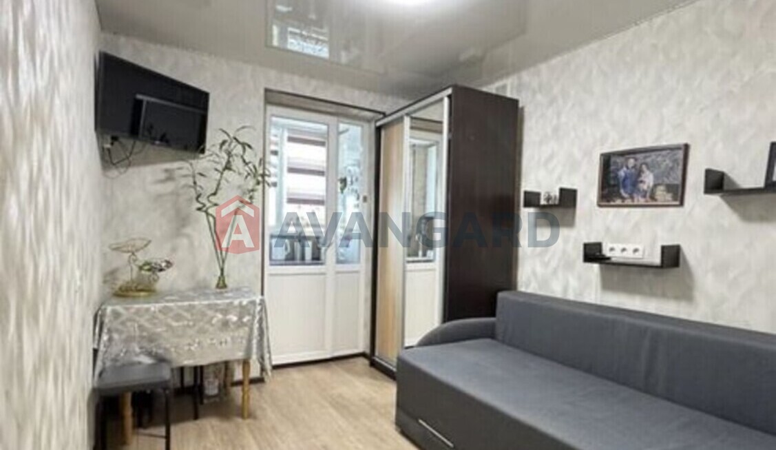 2 ��. ��������, 38/-/4 ��. �., 8/10 ������ ���� 1