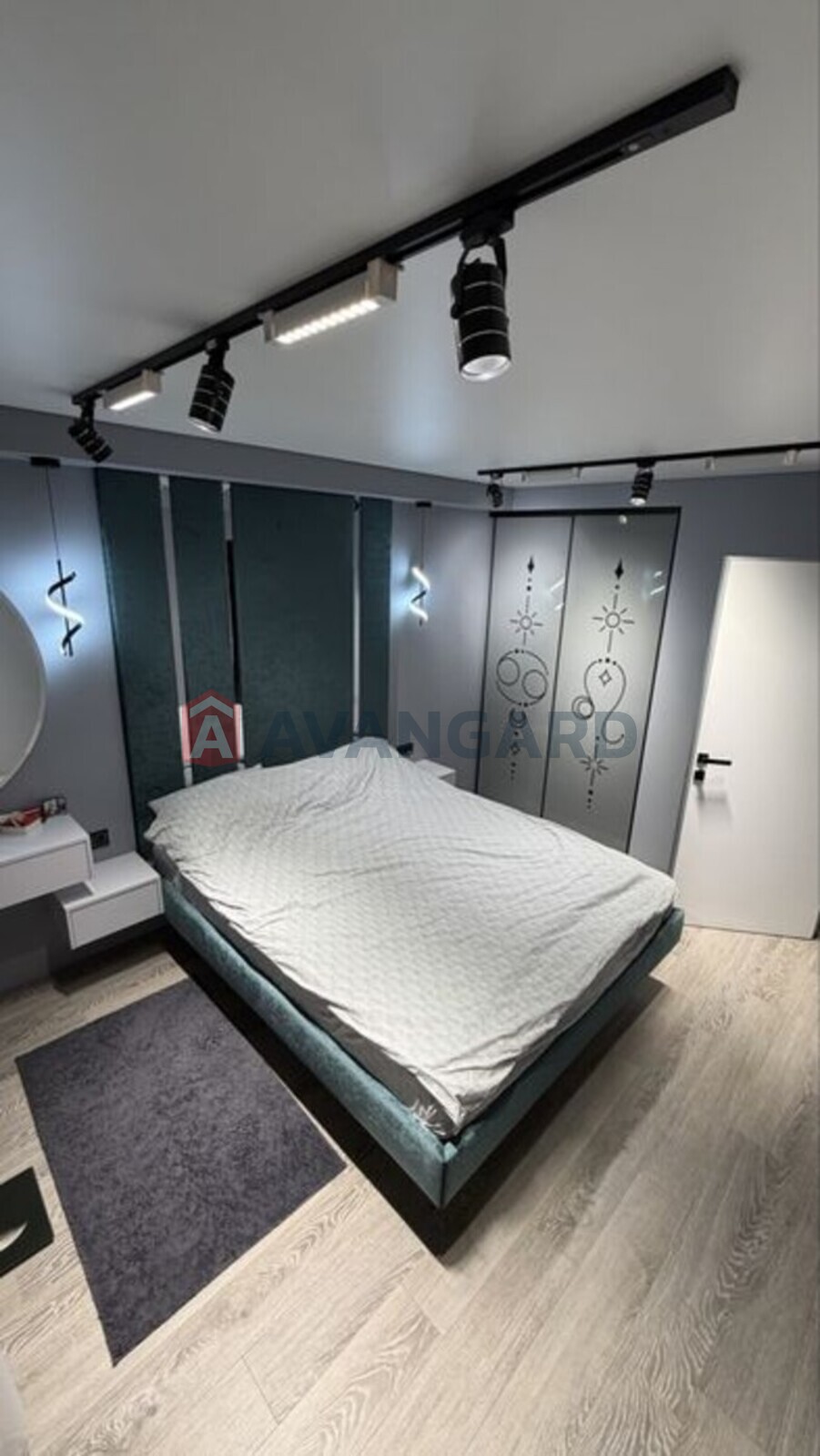 2 ��. ��������, 43/-/6 ��. �., 2/5 ������ ���� 14