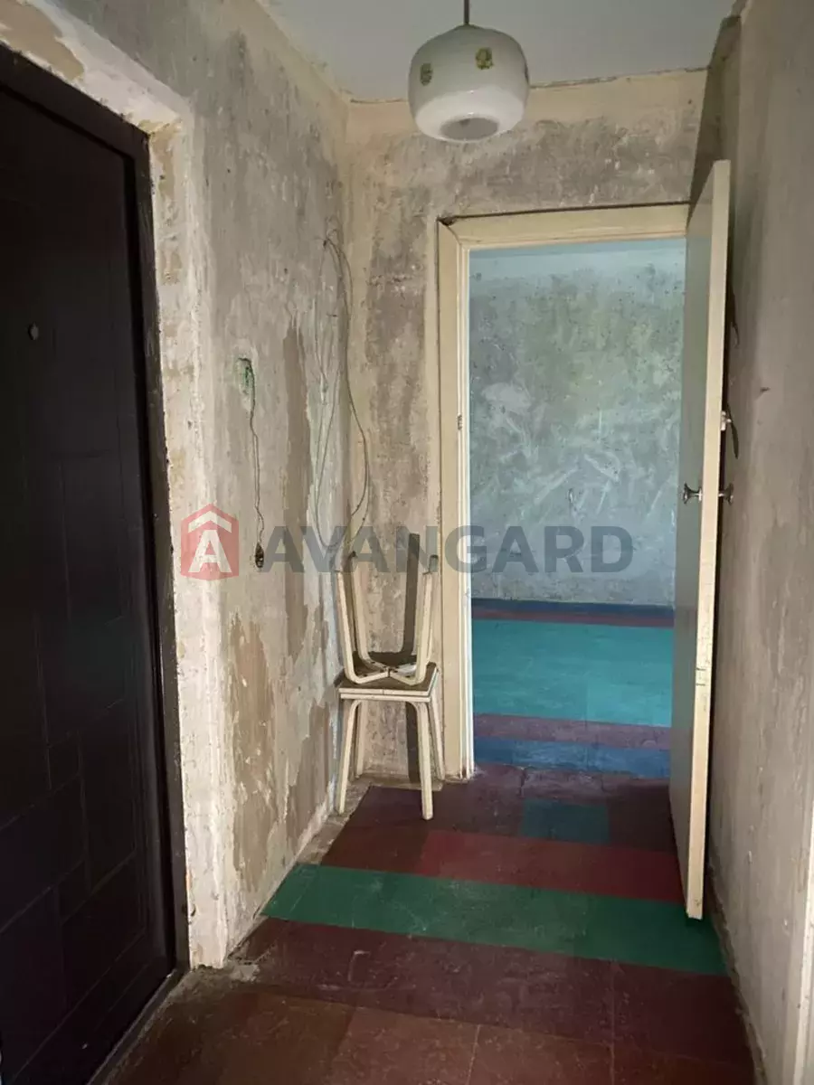 2 . , 44/-/7 . ., 8/10   3