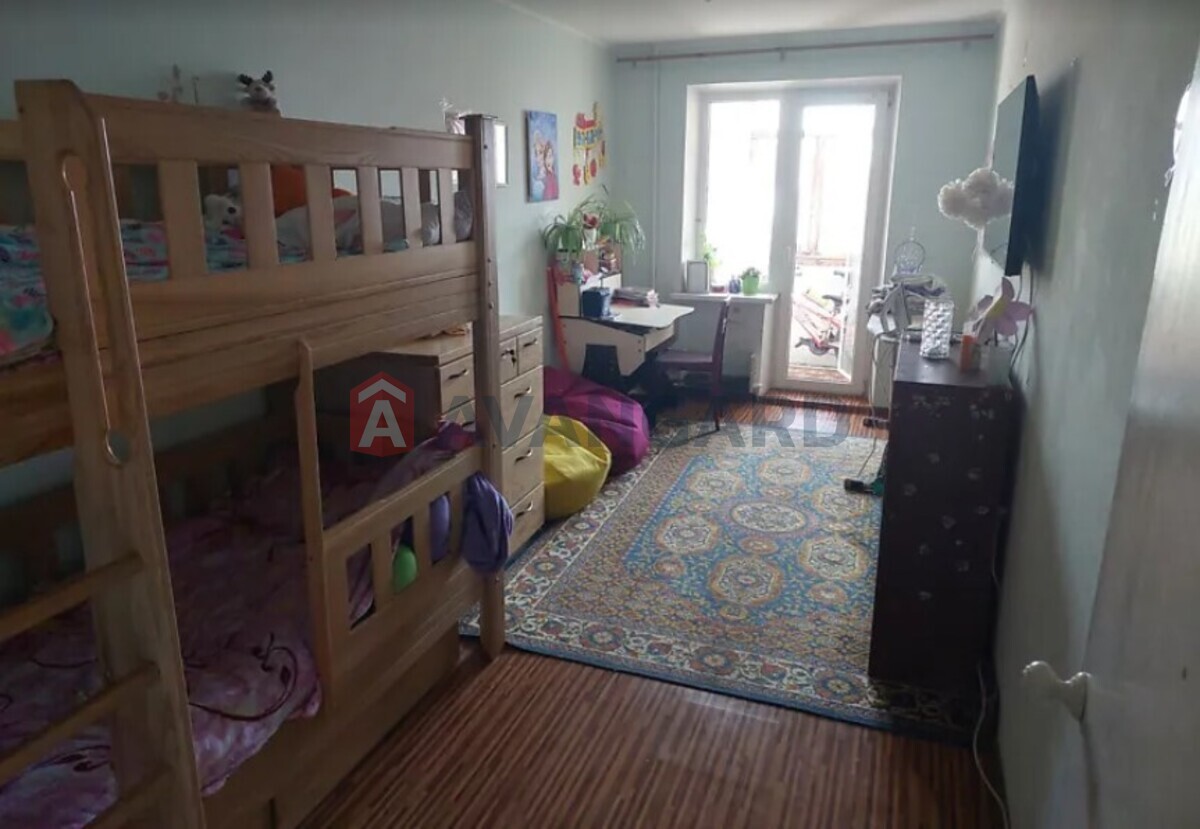 3 ��. ��������, 64/44/7 ��. �., 7/10 ������ ���� 7