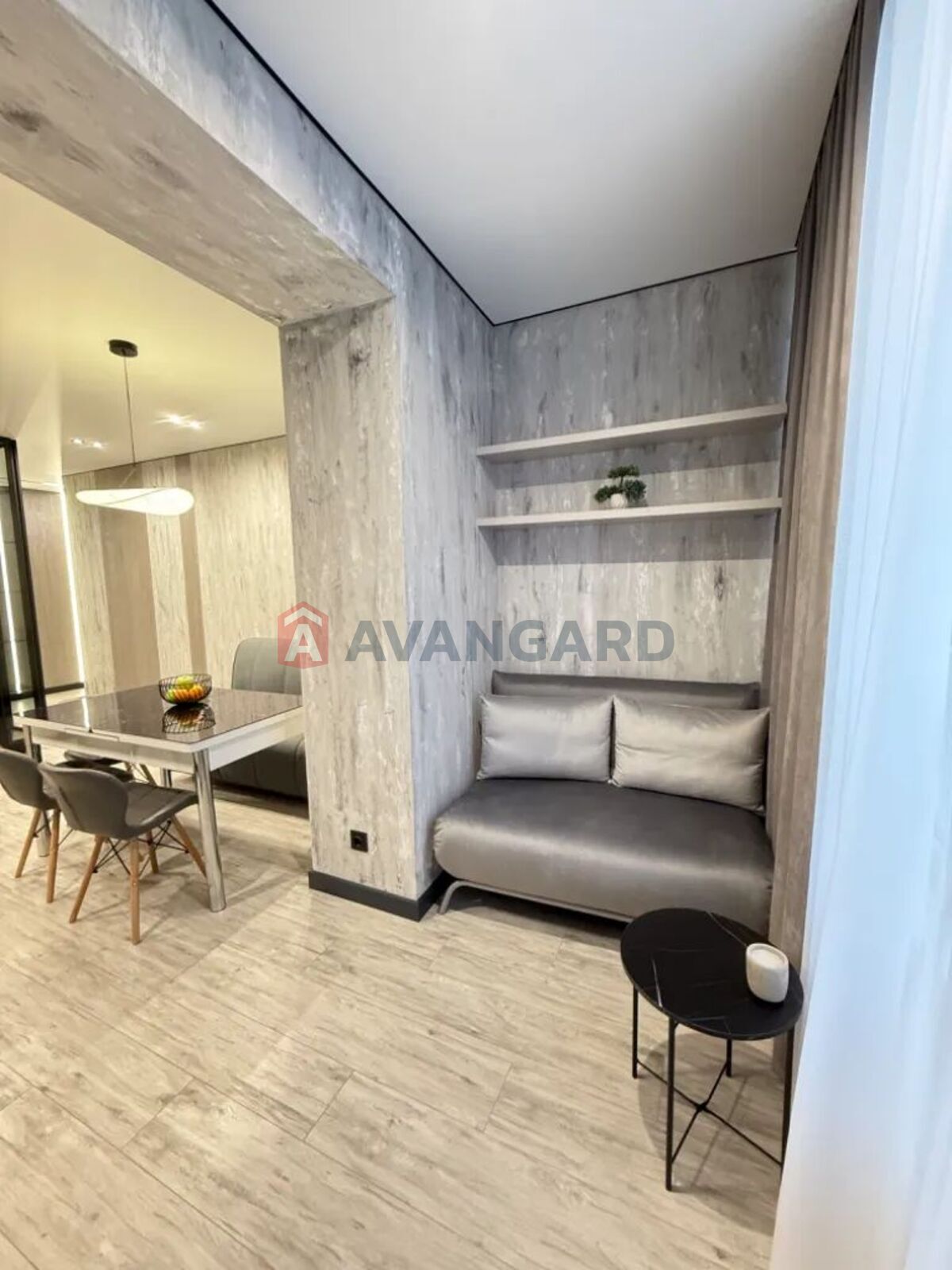 3 ��. ��������, 78/46/14 ��. �., 4/10 ������ ���� 14