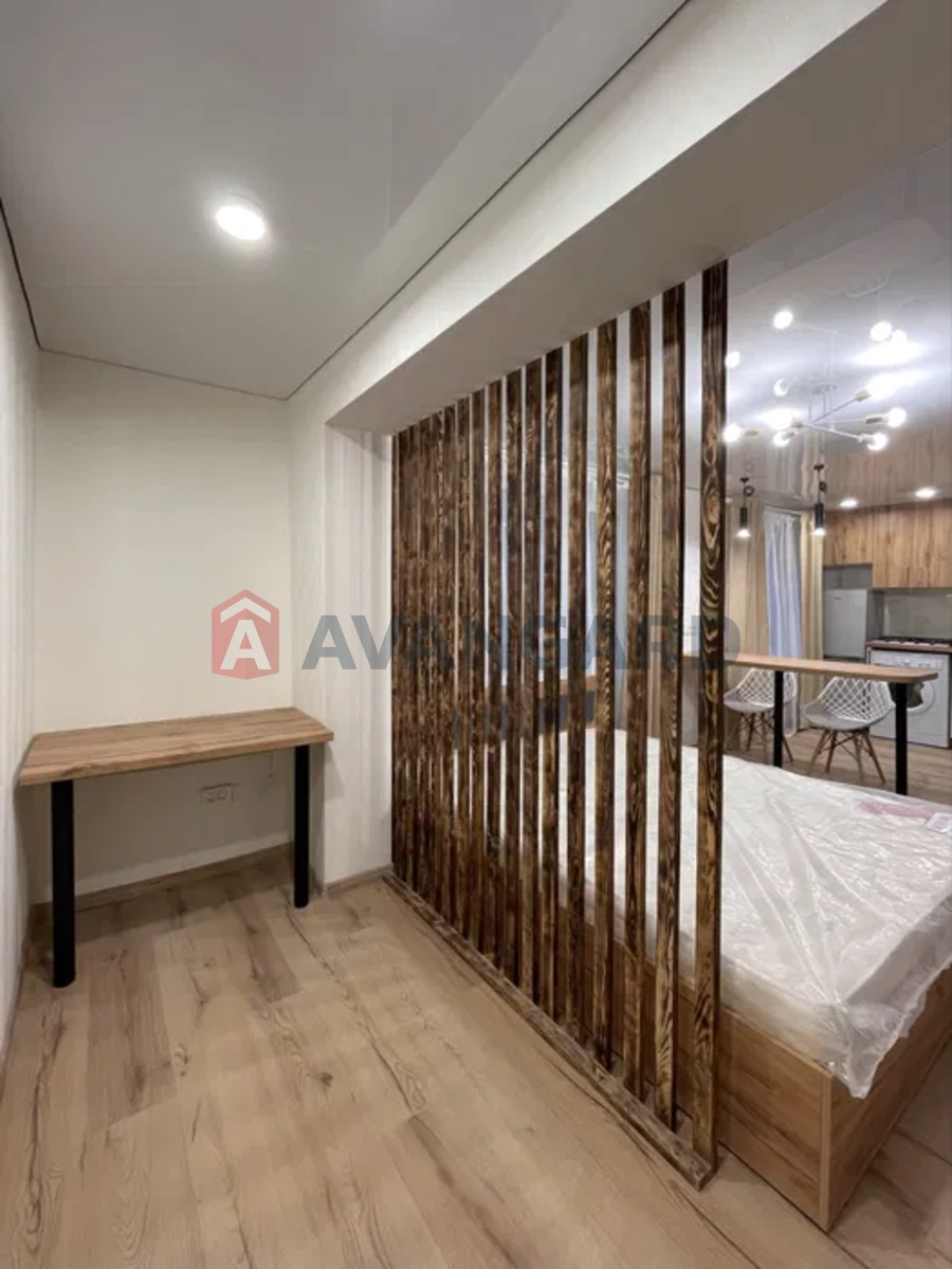 1 . , 28/-/5 . ., 5/5   5