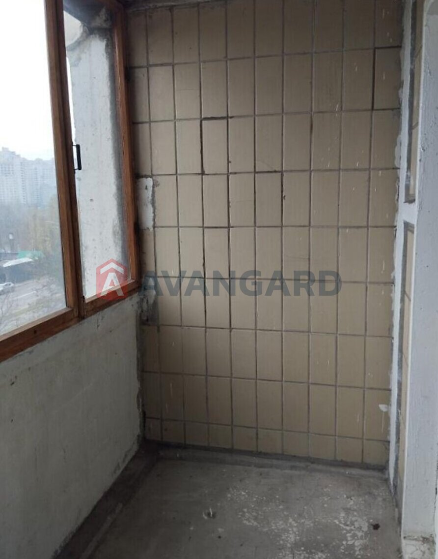 3 ��. ��������, 78/41/8 ��. �., 4/15 ������ ���� 9