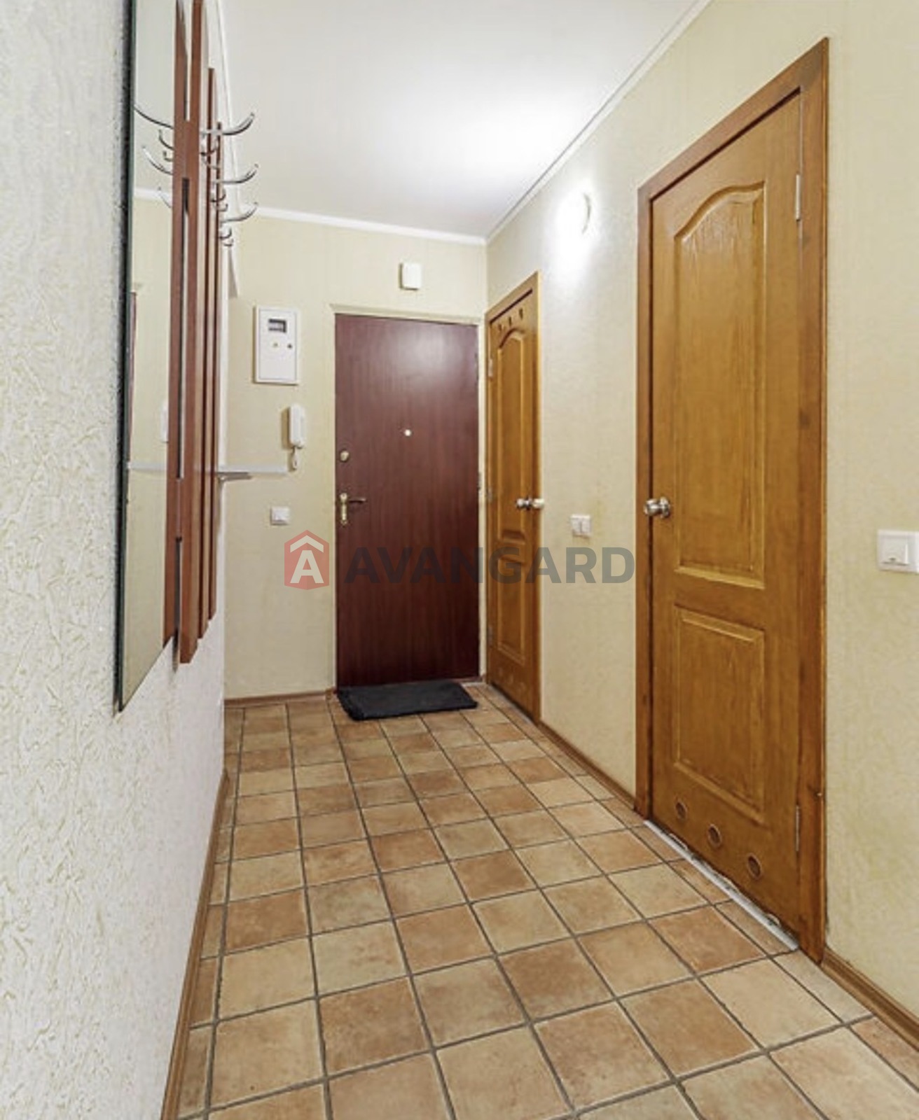 1 ��. ��������, 36/17/8 ��. �., 2/9 ������ ���� 11