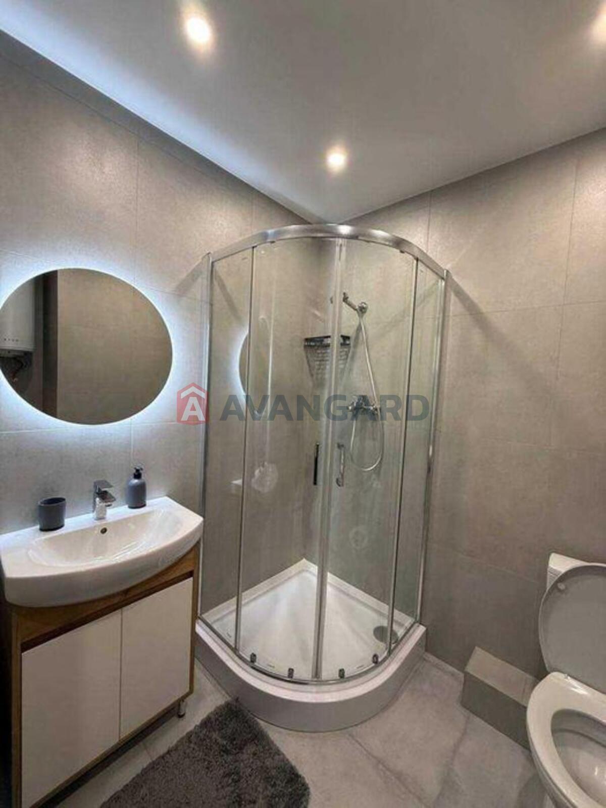 1 ��. ��������, 24/-/4 ��. �., 4/10 ������ ���� 8