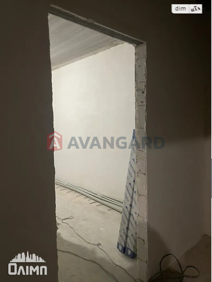 1 ��. ��������, 50/-/16 ��. �., 9/10 ������ ���� 10