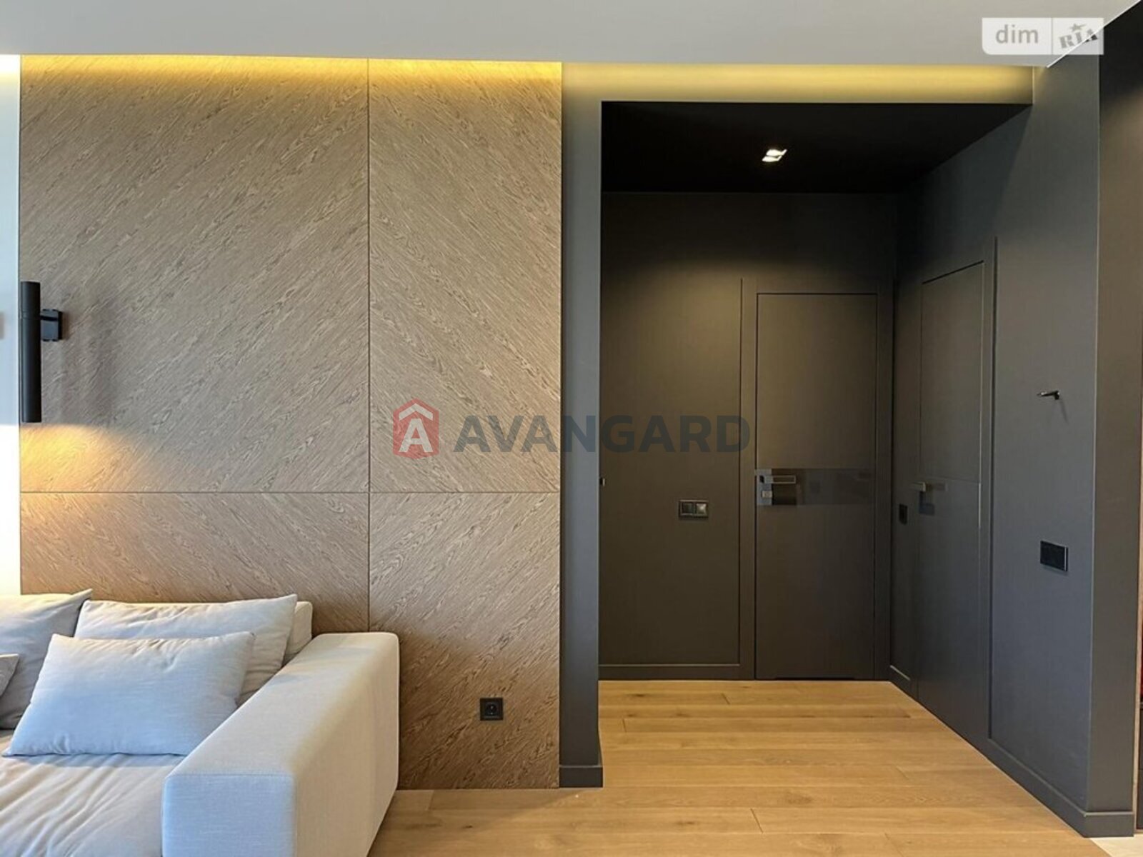 2 ����. ��������, 71/48/- ��. �., 5/6 ���� ���� 1