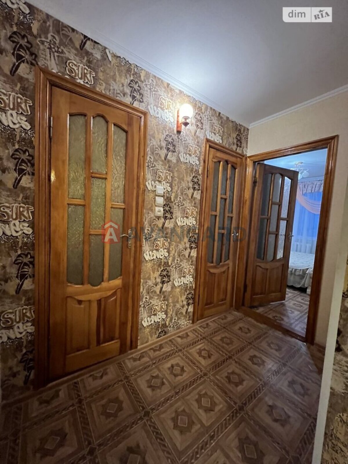 3 ��. ��������, 65/34/8 ��. �., 8/9 ������ ���� 7