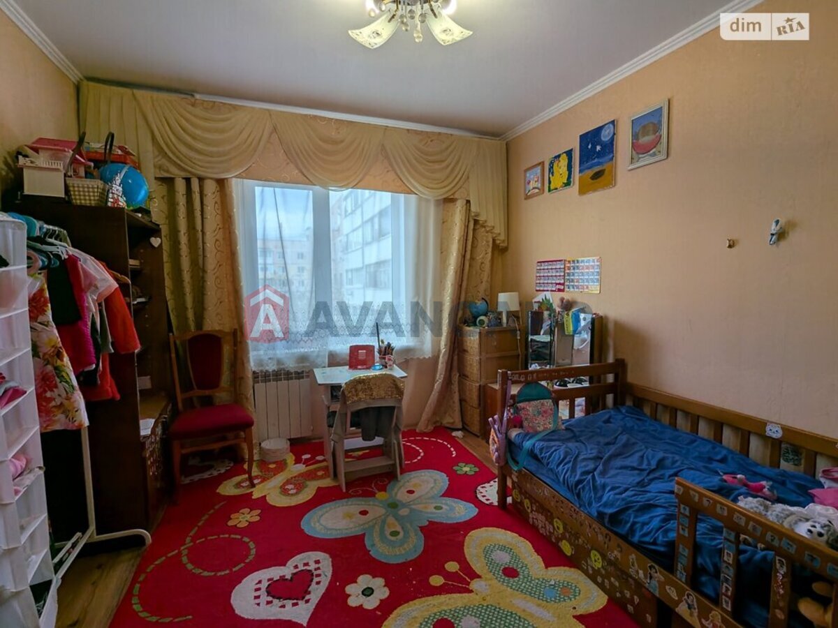 3 ��. ��������, 68/42/8 ��. �., 7/9 ������ ���� 13