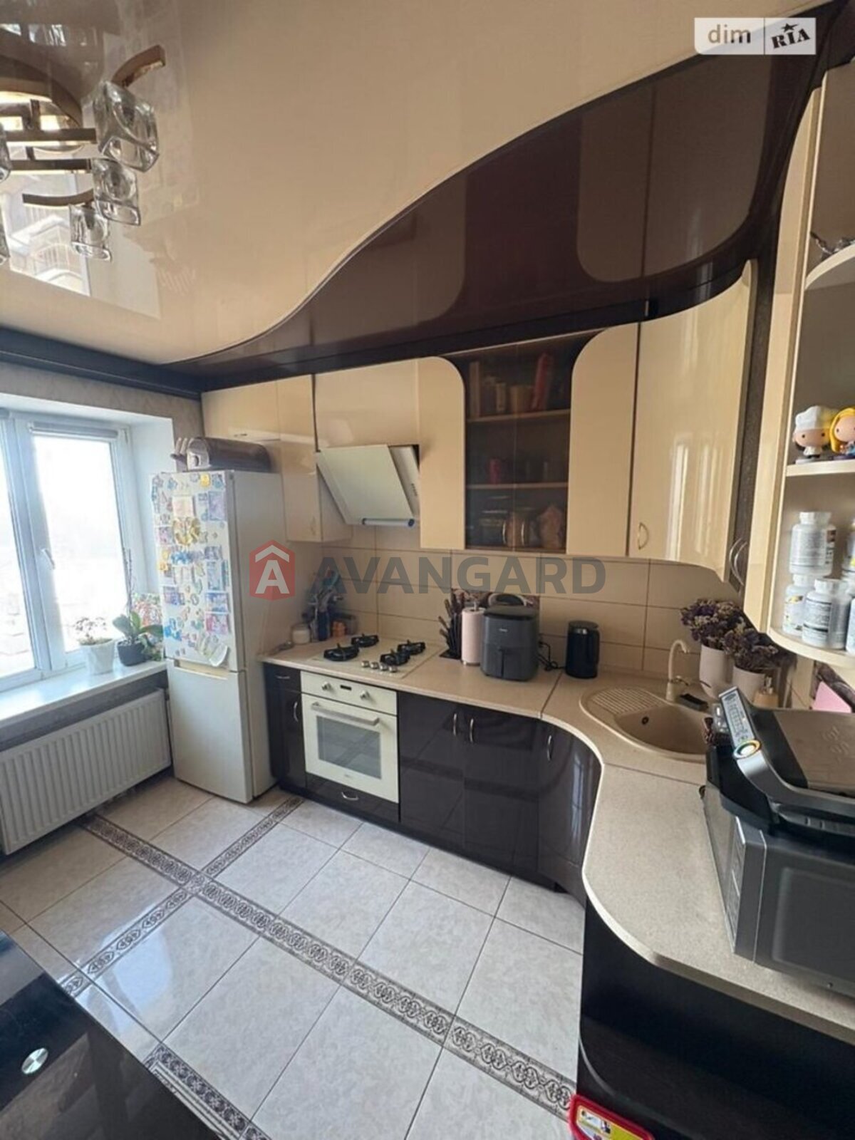 2 ��. ��������, 54/-/- ��. �., 7/11 ������ ���� 10