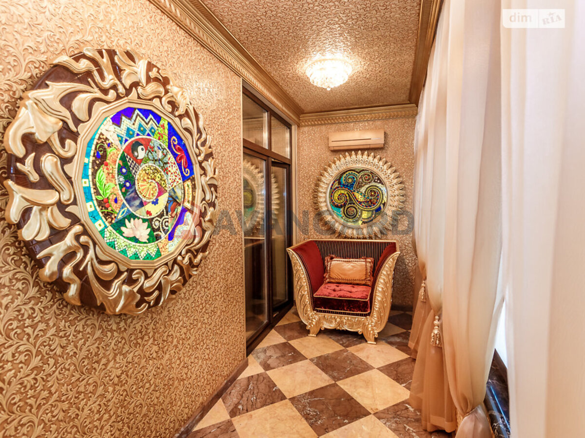 2 ��. ��������, 86/38/15 ��. �., 18/26 ������ ���� 17