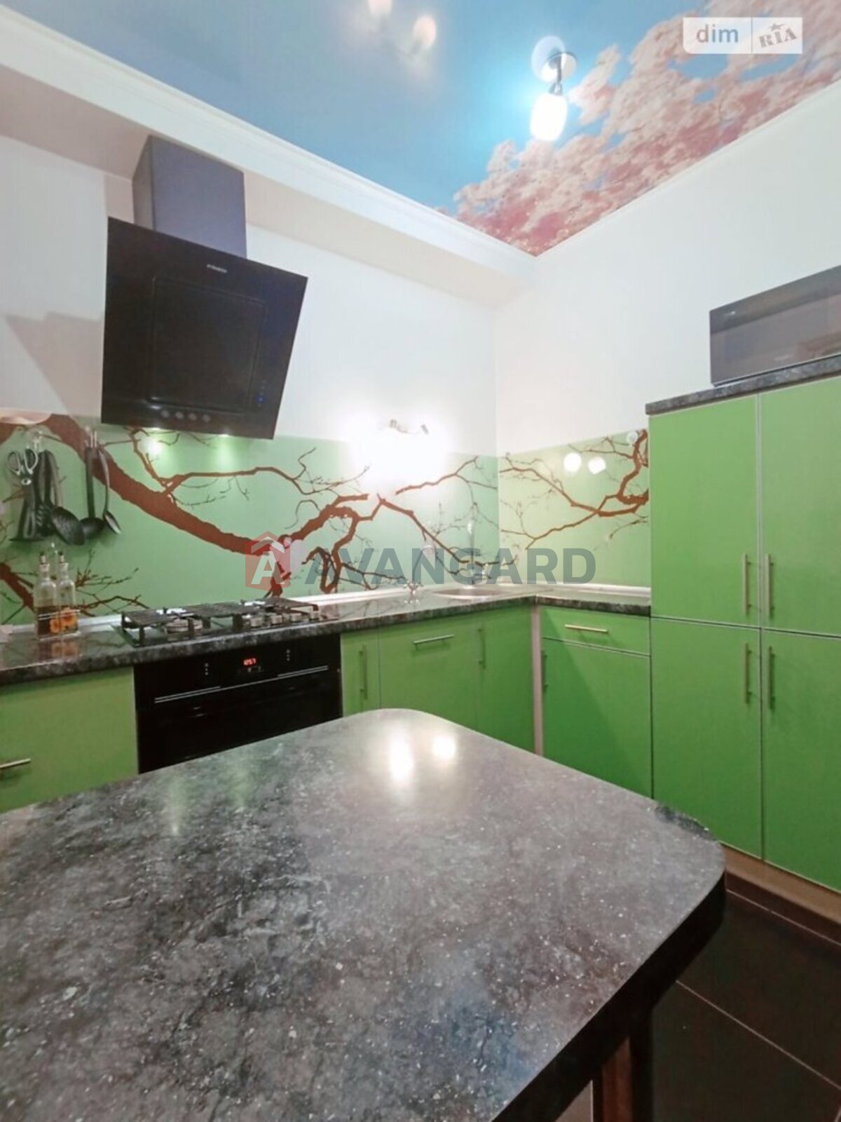 4 ��. ��������, 82/-/- ��. �., 2/9 ������ ���� 1