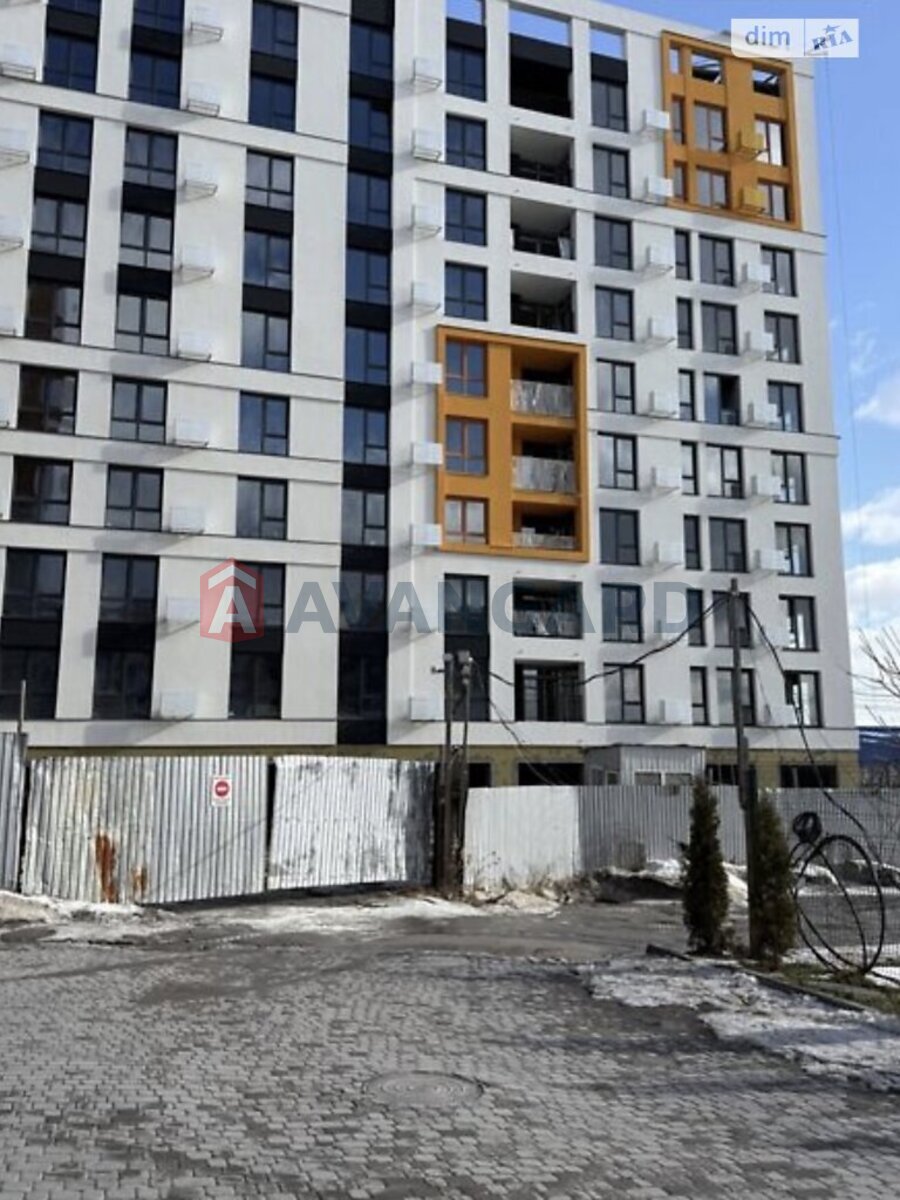 2 ��. ��������, 57/-/- ��. �., 4/10 ������ ���� 4