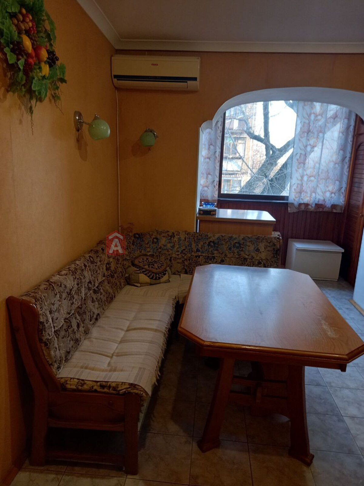 2 ��. ��������, 57/32/9 ��. �., 3/4 ������ ���� 15