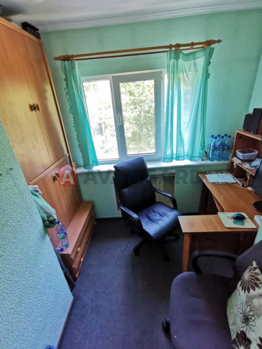 4 . , 89/-/9 . ., 3/4   12