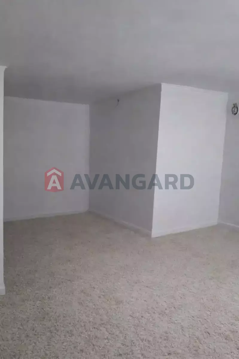 1 ��. ��������, 51/44/7 ��. �., 3/3 ������ ���� 26