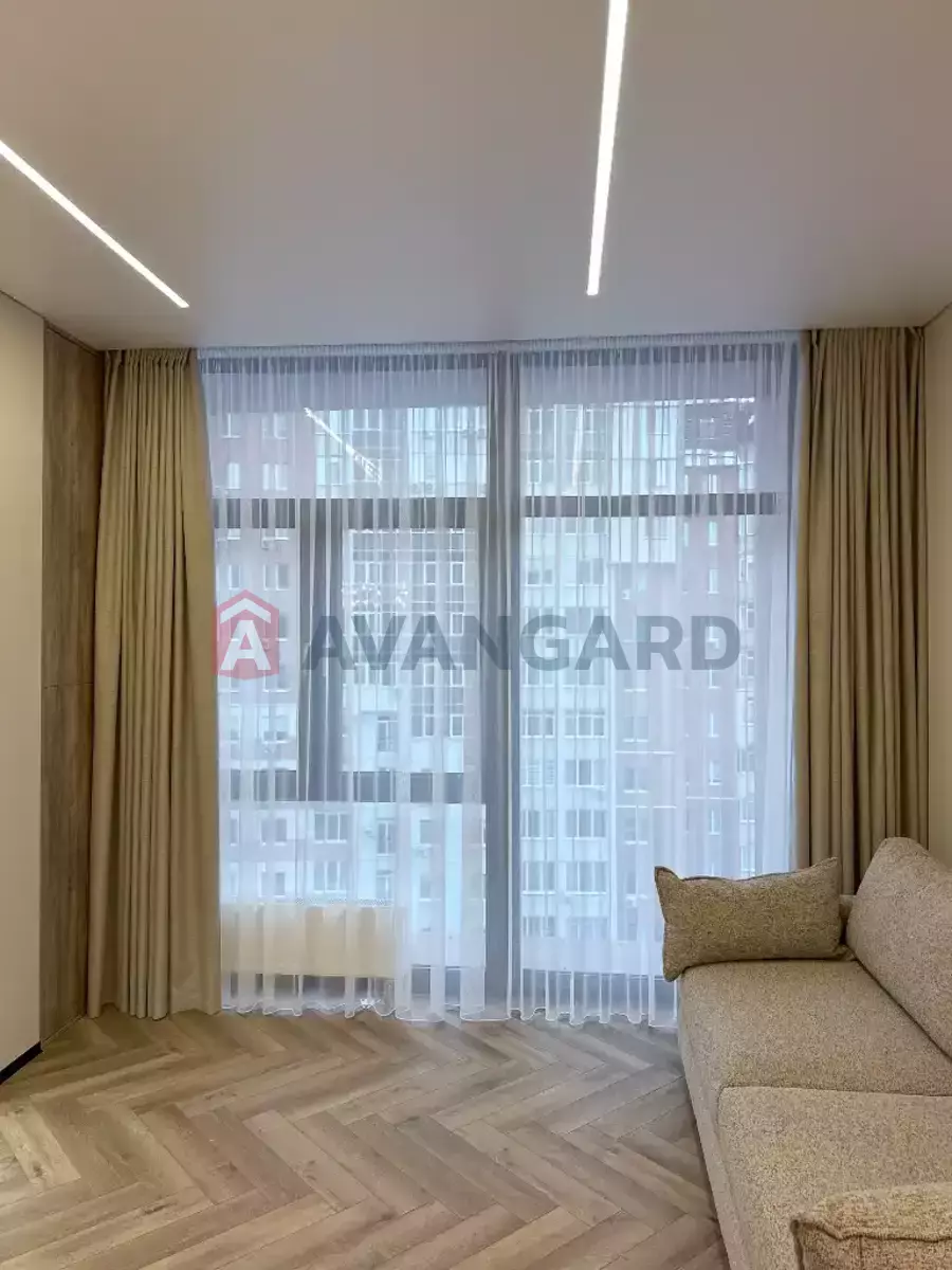 2 ����. ��������, 43/-/- ��. �., 8/10 ���� ���� 9