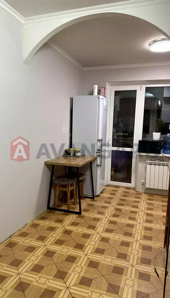 1 . , 39/-/8 . ., 2/9   8