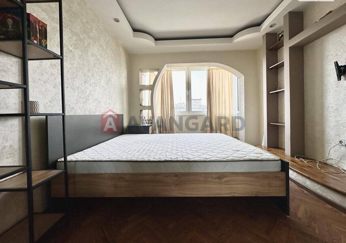 1 ��. ��������, 32/18/5 ��. �., 9/9 ������ ���� 13