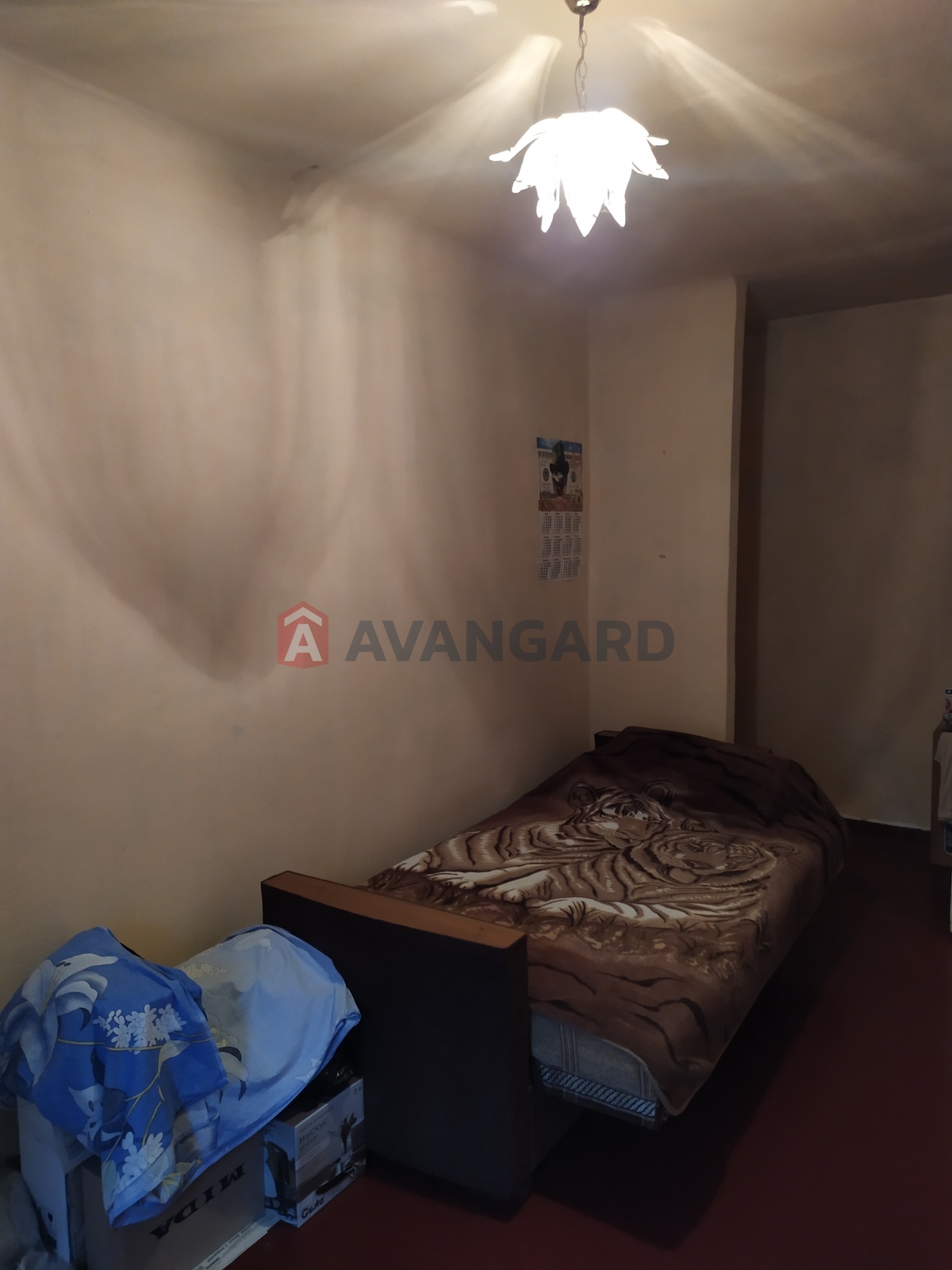 2 ��. ��������, 47/33/6,8 ��. �., 2/5 ������ ���� 5