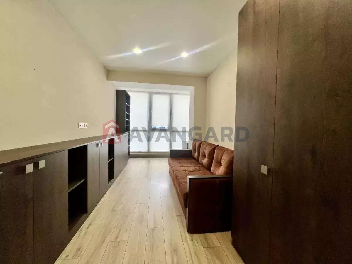 3 ��. ��������, 78/-/35 ��. �., 8/10 ������ ���� 5