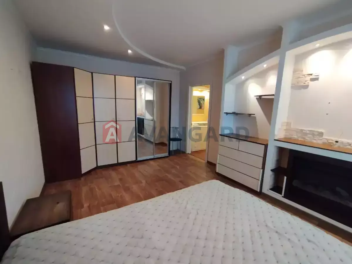 2 ��. ��������, 53/33/8 ��. �., 9/9 ������ ���� 3