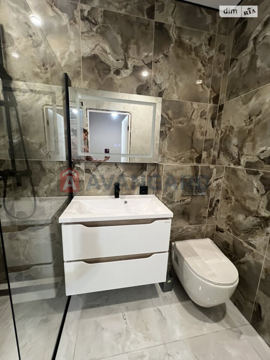 1 . , 40/-/- . ., 9/10   21