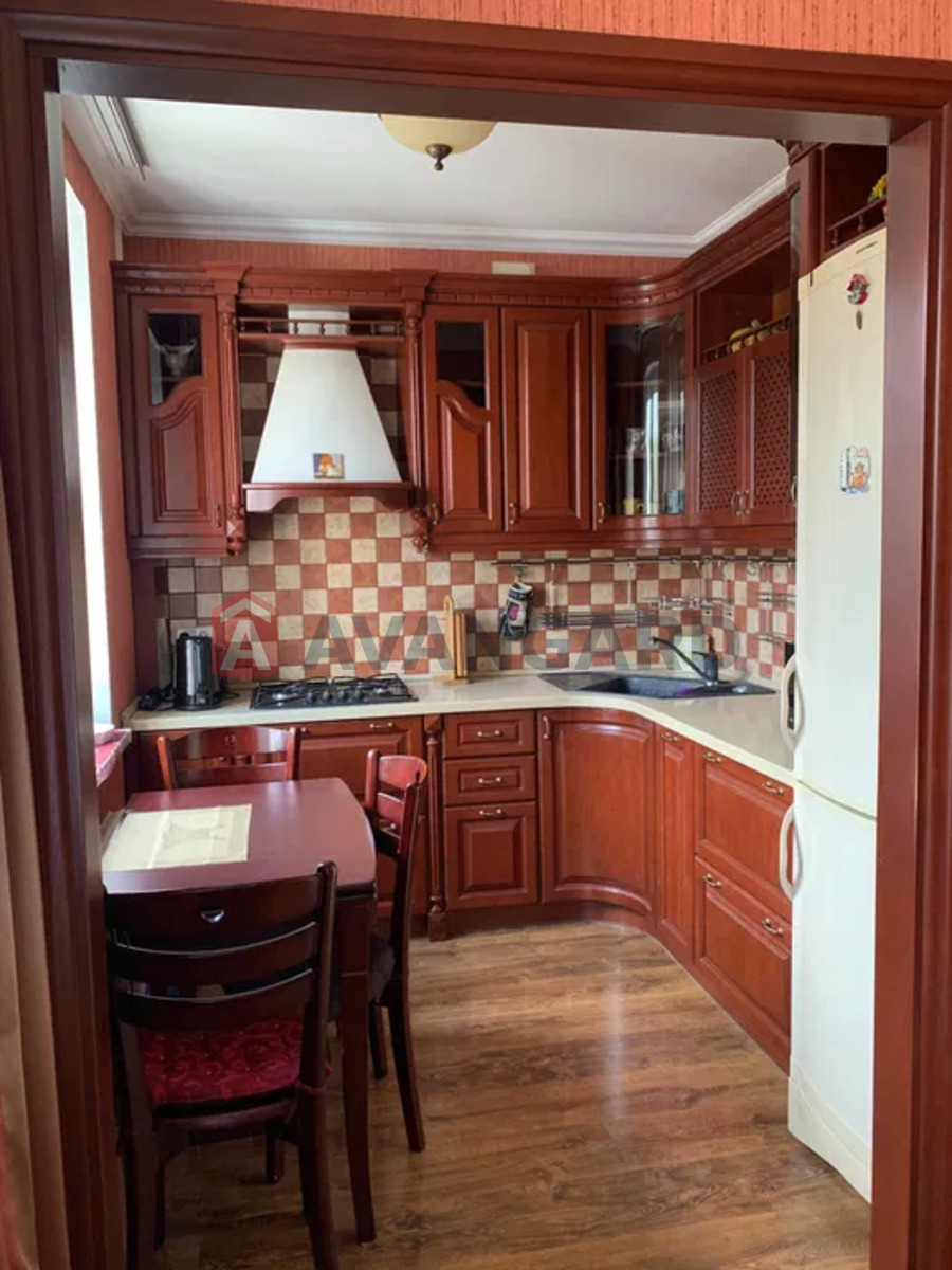 3 ��. ��������, 57/-/6 ��. �., 4/5 ������ ���� 1