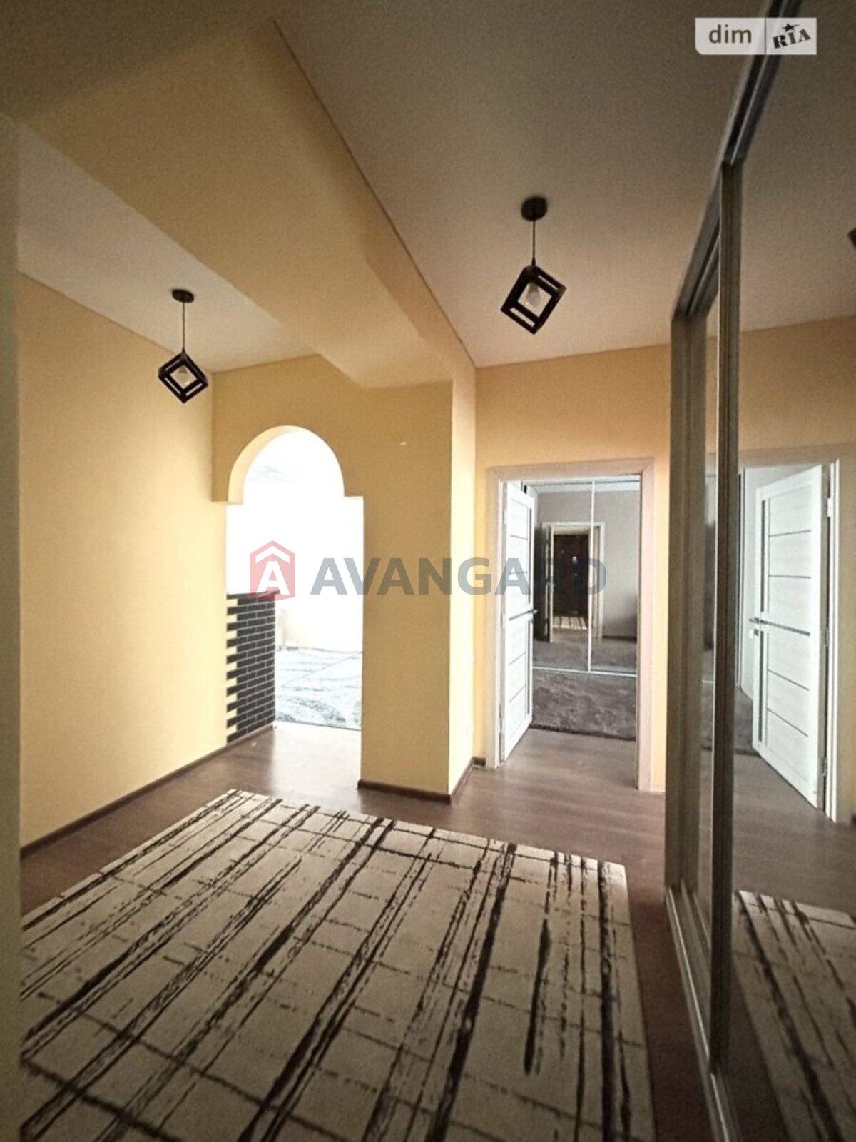 3 ��. ��������, 74/-/- ��. �., 2/4 ������ ���� 16