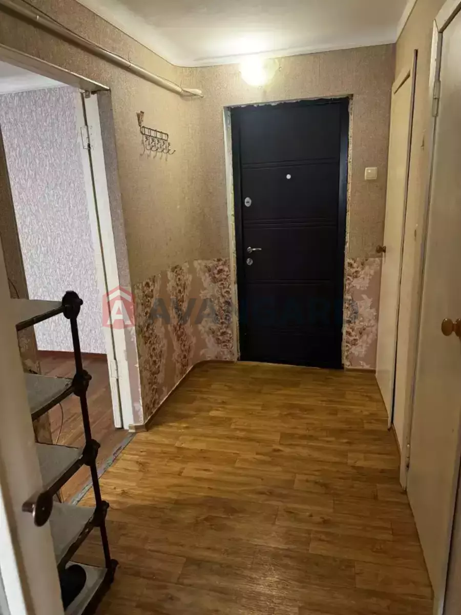 1 ����. ��������, 35/-/8 ��. �., 1/5 ���� ���� 3