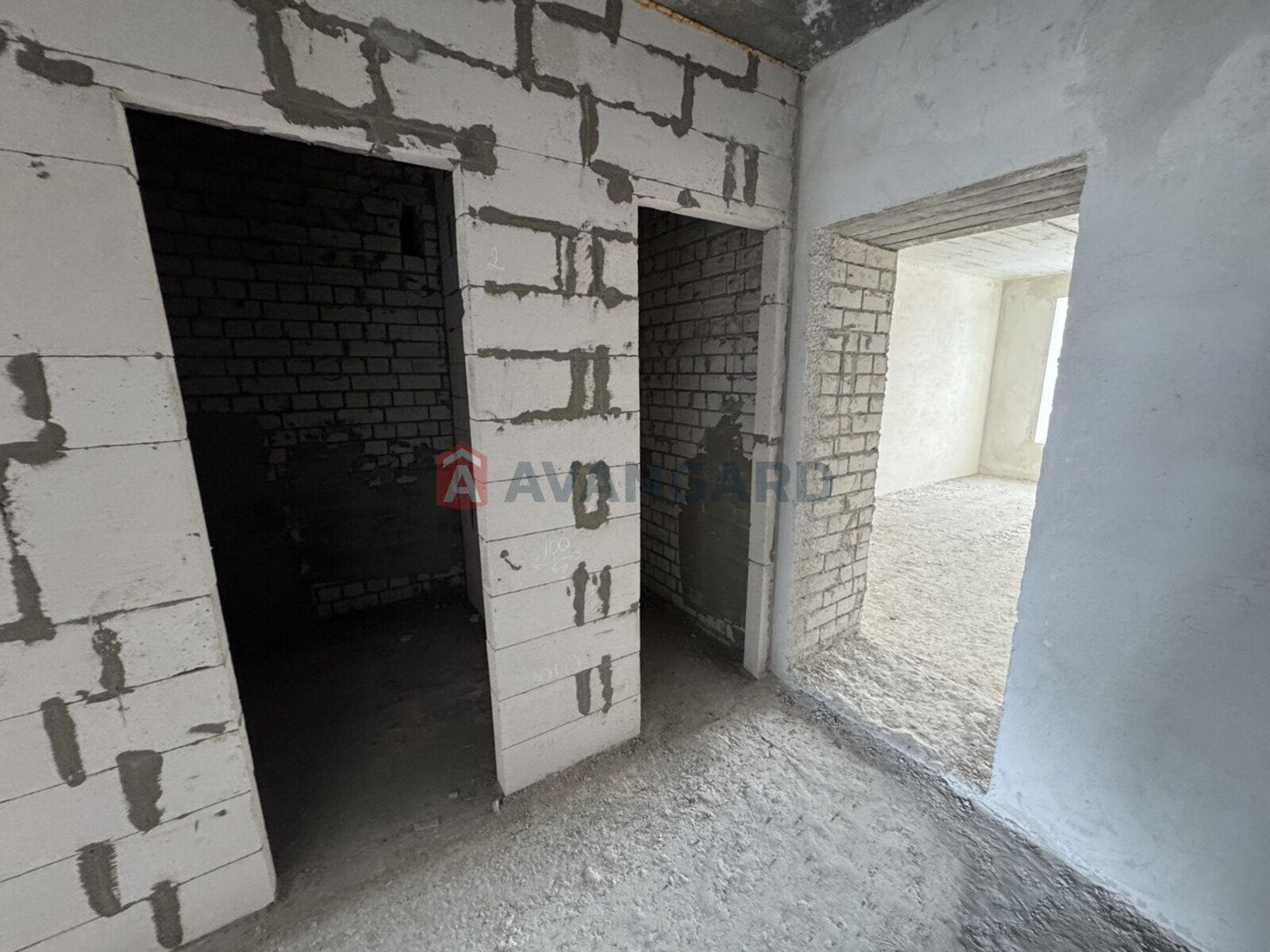 2 ����. ��������, 73/37/14 ��. �., 10/10 ���� ���� 19