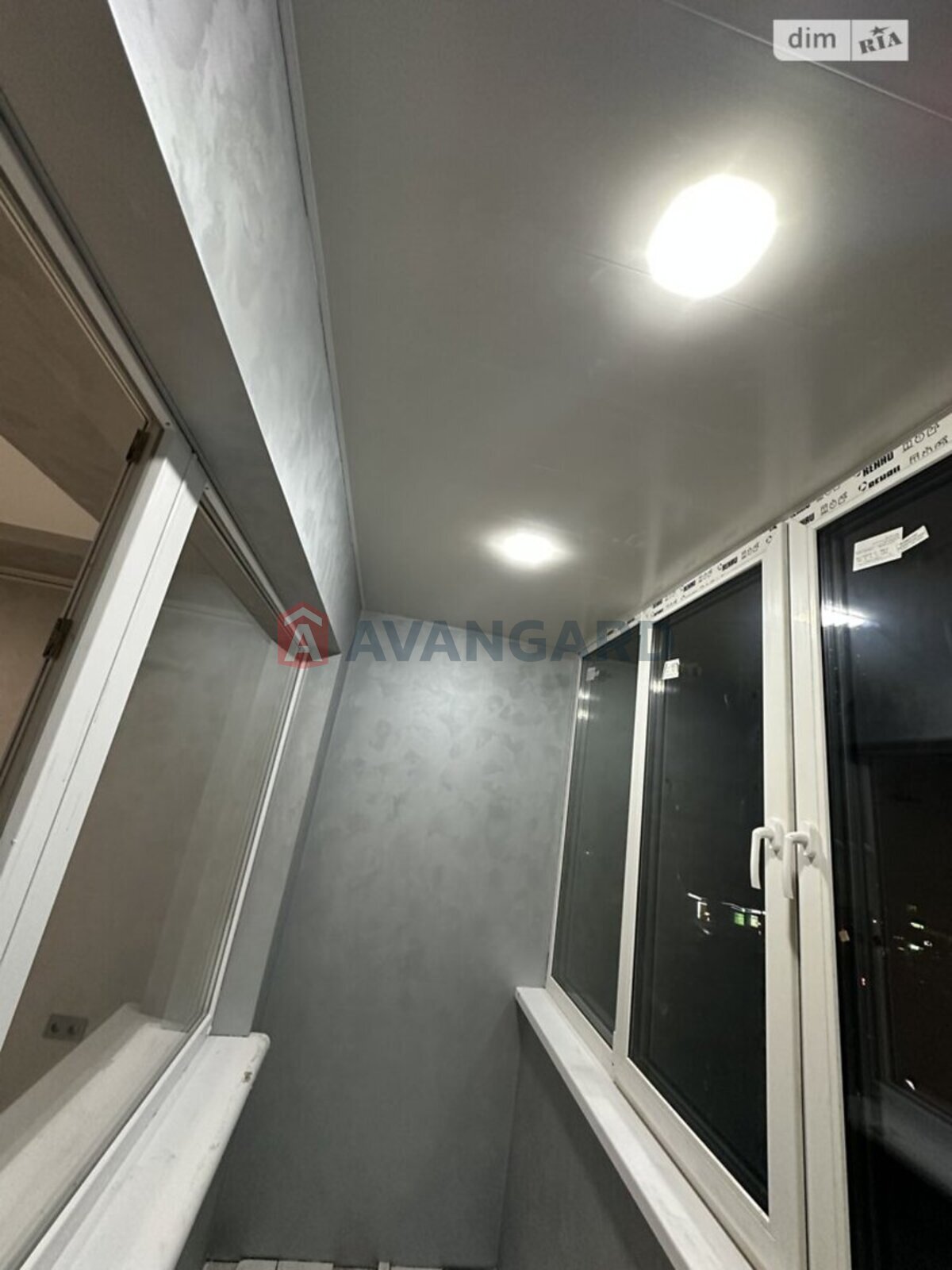 2 ��. ��������, 50/30/10 ��. �., 6/9 ������ ���� 2