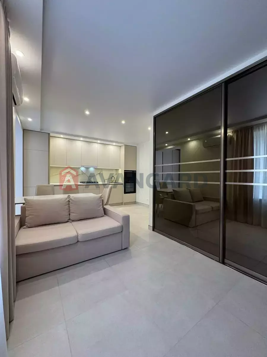 1 ��. ��������, 45/-/- ��. �., 7/10 ������ ���� 1