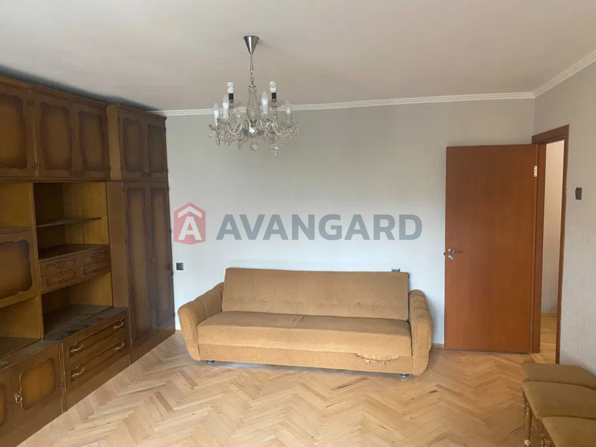 2 ����. ��������, 61/-/9 ��. �., 6/10 ���� ���� 6