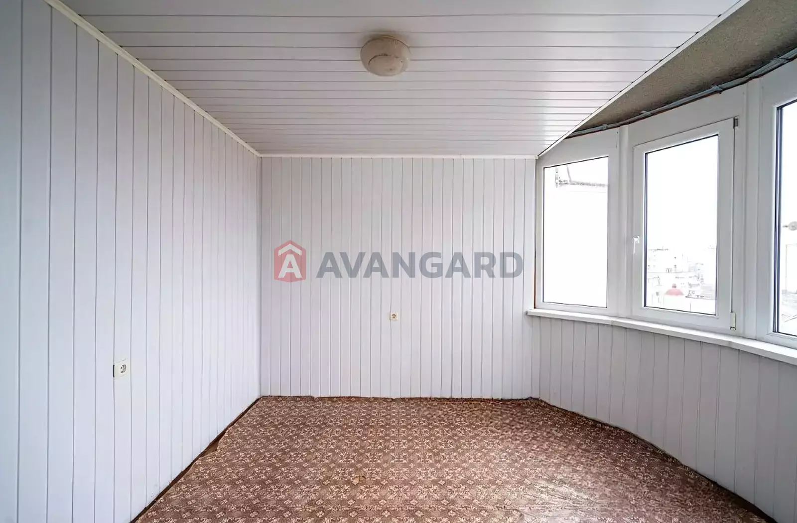 3 ��. ��������, 99/42/7 ��. �., 12/12 ������ ���� 8