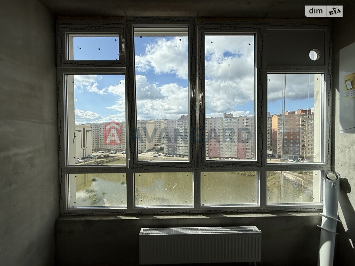 2 ��. ��������, 81/40/17 ��. �., 6/9 ������ ���� 1