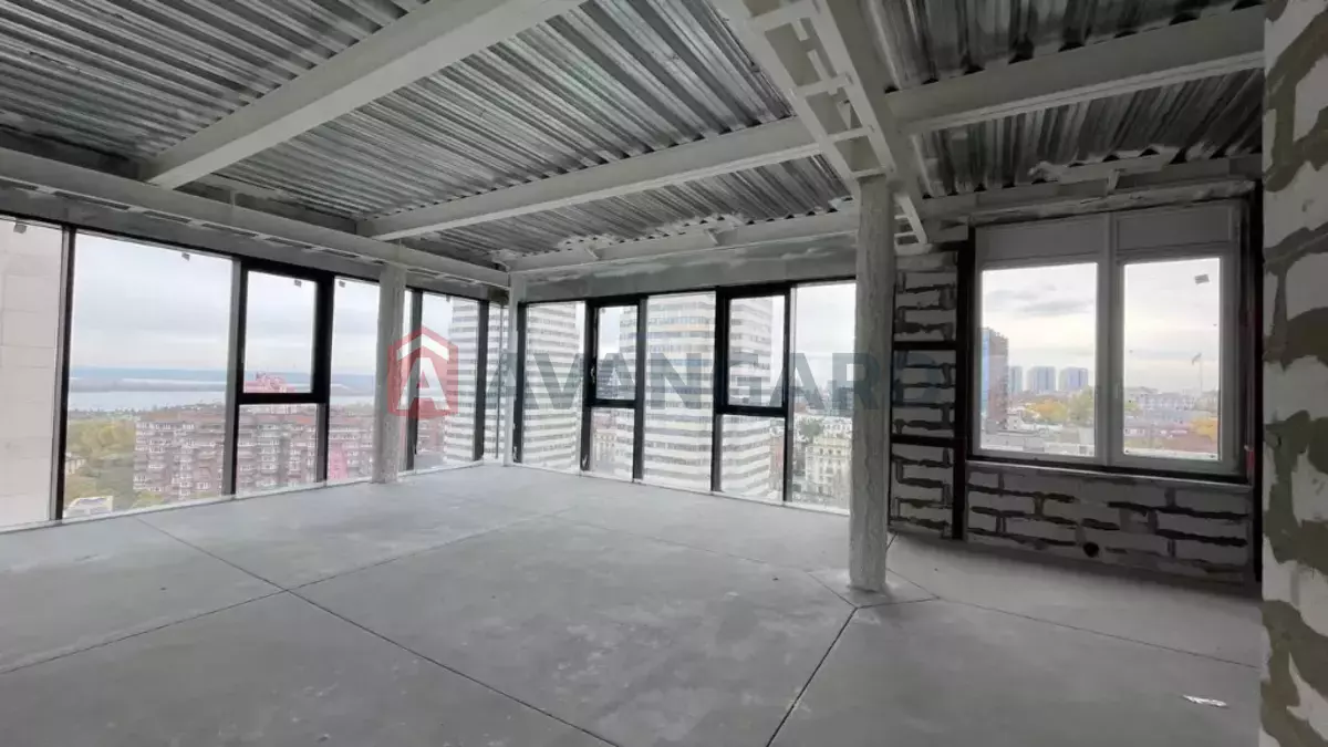 4 ��. ��������, 156/-/- ��. �., 18/18 ������ ���� 3