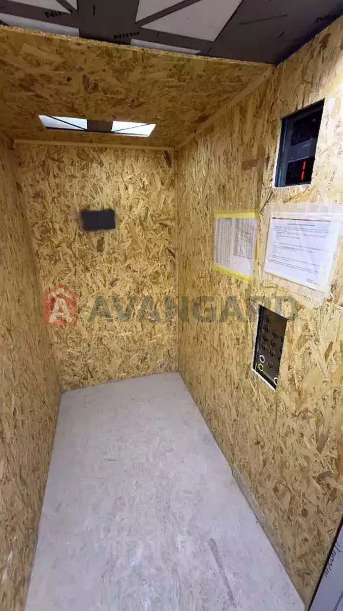 2 ��. ��������, 54/-/- ��. �., 8/10 ������ ���� 2