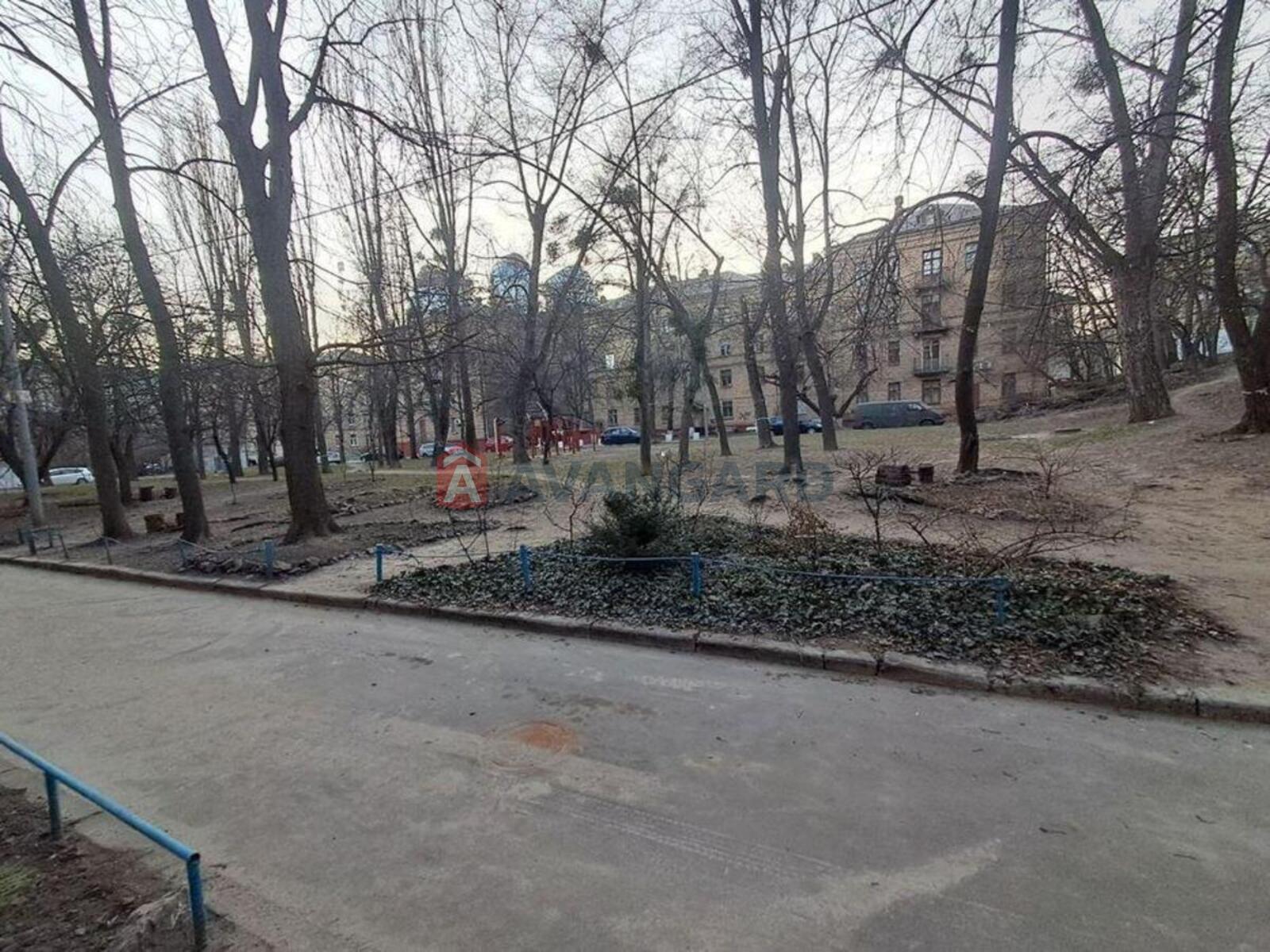 1 ��. ��������, 32/-/6 ��. �., 2/5 ������ ���� 16