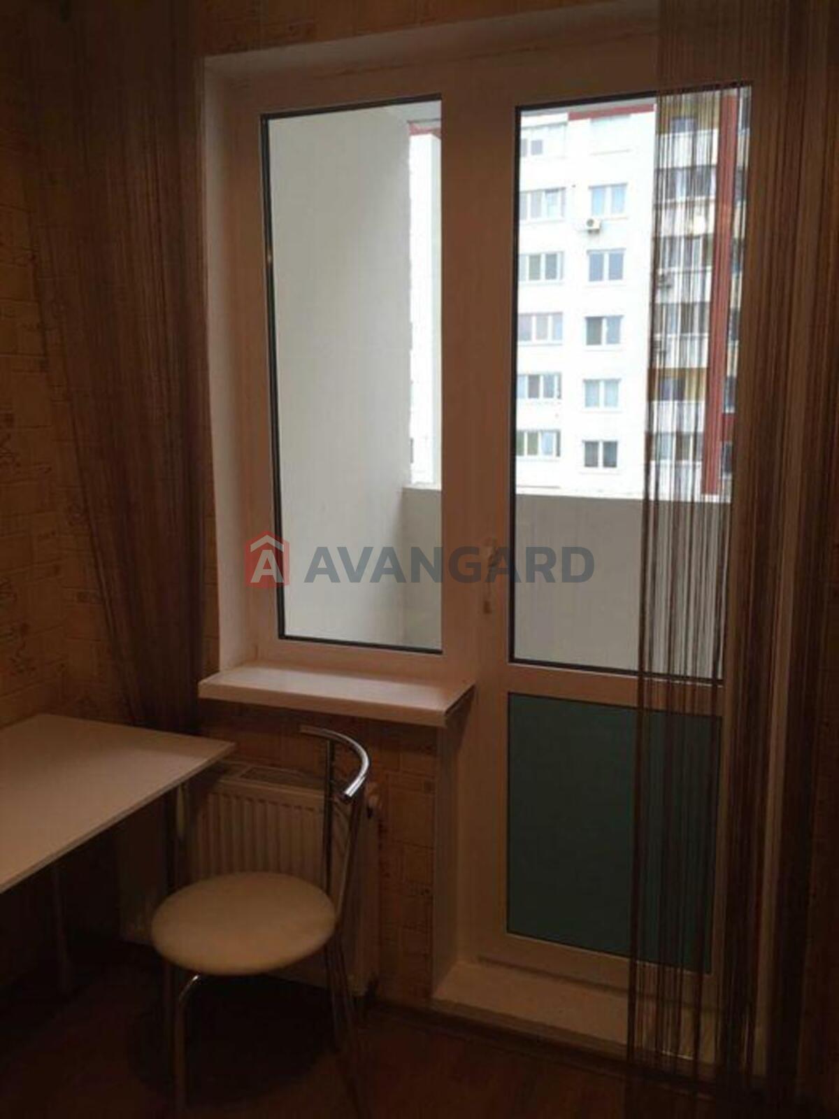 1 ��. ��������, 37/-/7 ��. �., 16/24 ������ ���� 5