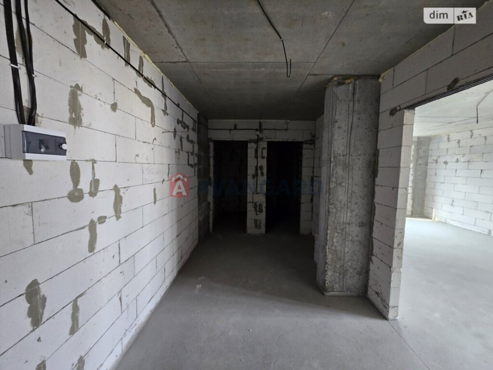 2 ��. ��������, 61/-/10 ��. �., 6/10 ������ ���� 8