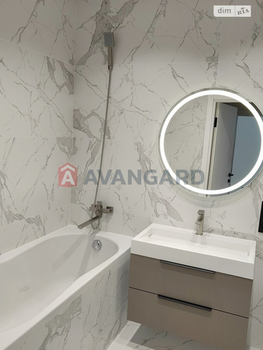 1 ��. ��������, 45/23/11 ��. �., 8/10 ������ ���� 9