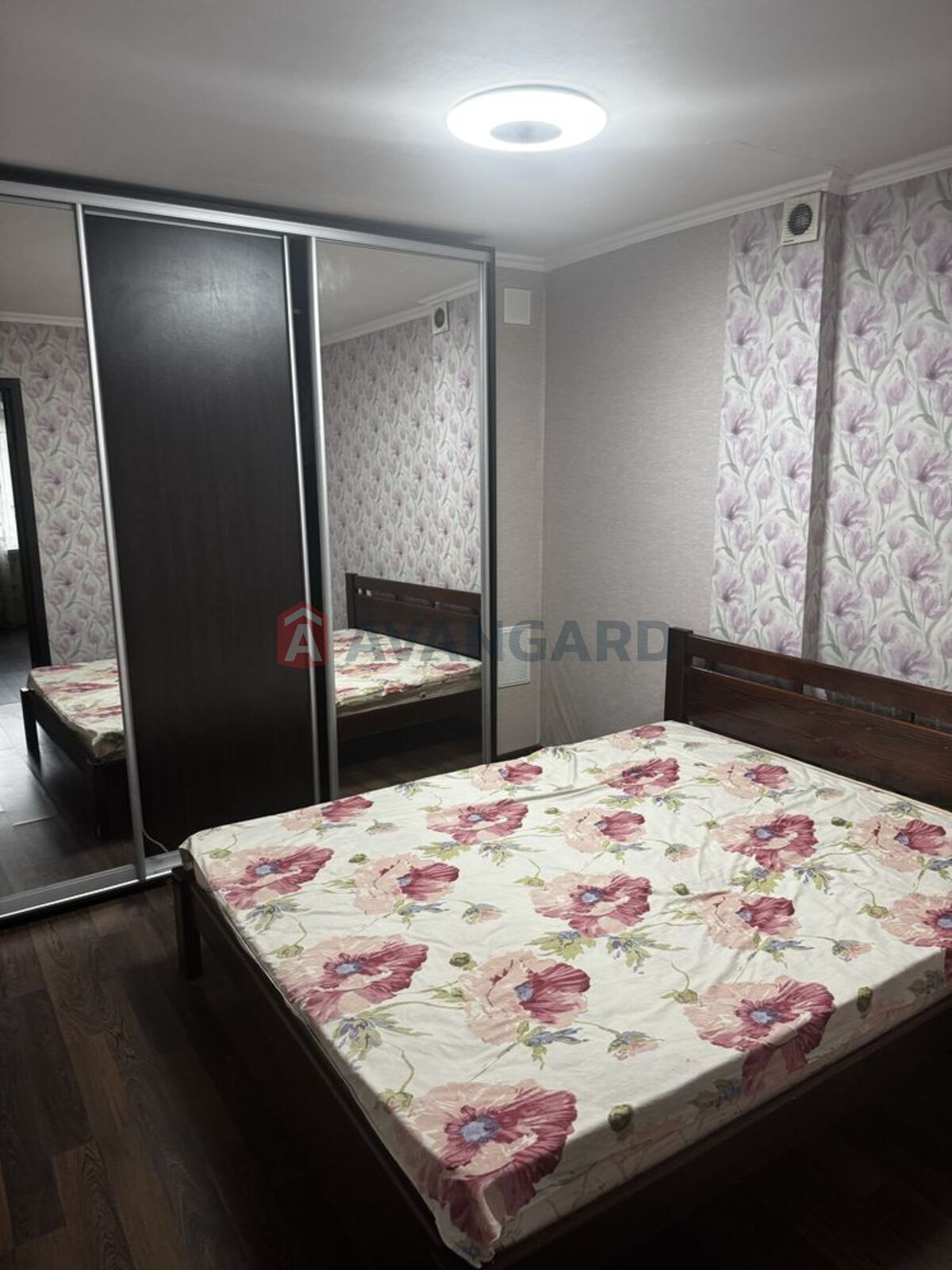 2 ��. ��������, 46/-/20 ��. �., 1/9 ������ ���� 6