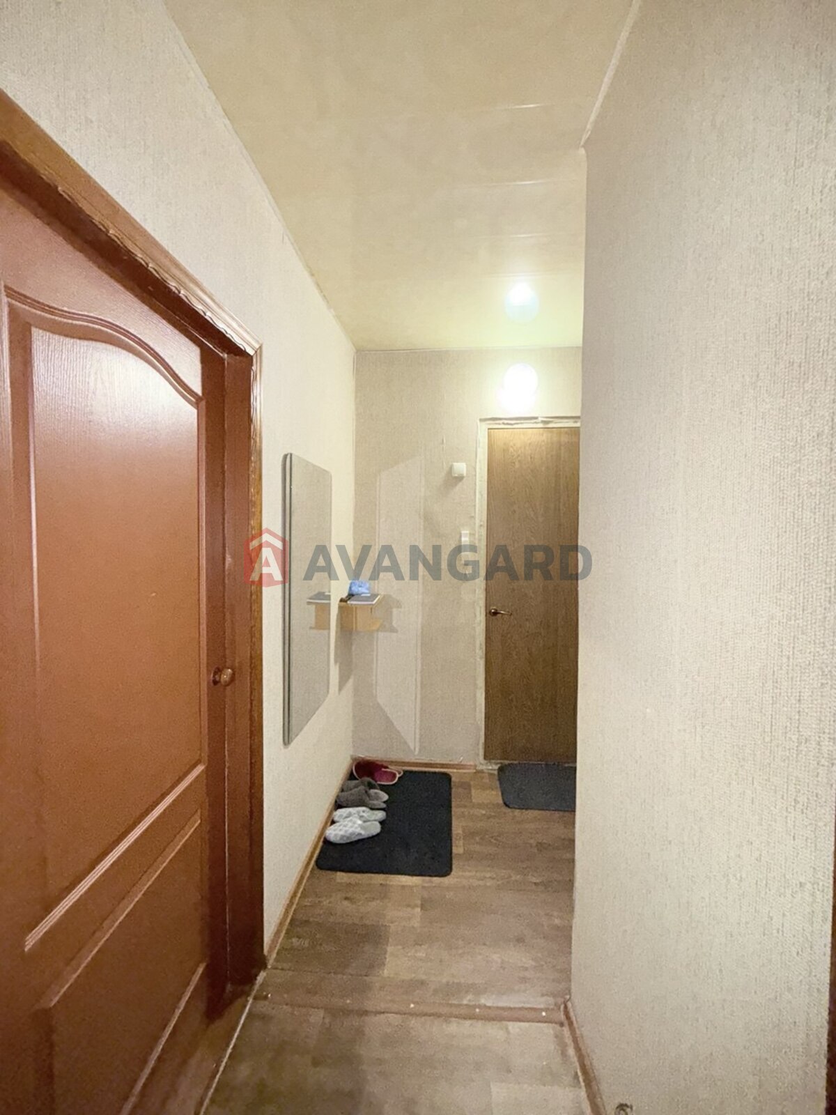 1 ��. ��������, 33/-/6 ��. �., 9/9 ������ ���� 6