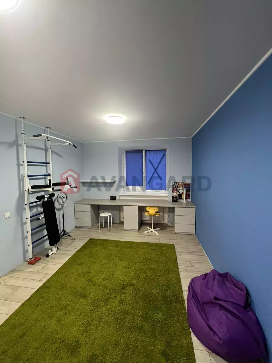 3 ����. ��������, 67/-/10 ��. �., 7/12 ���� ���� 4