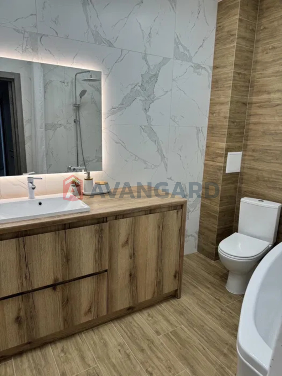 3 ��. ��������, 82/-/12 ��. �., 5/11 ������ ���� 13