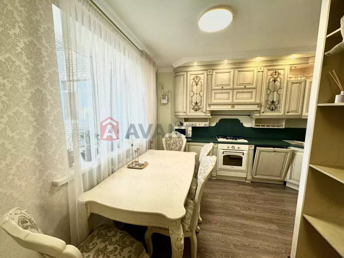 2 ��. ��������, 63/-/27 ��. �., 6/10 ������ ���� 19