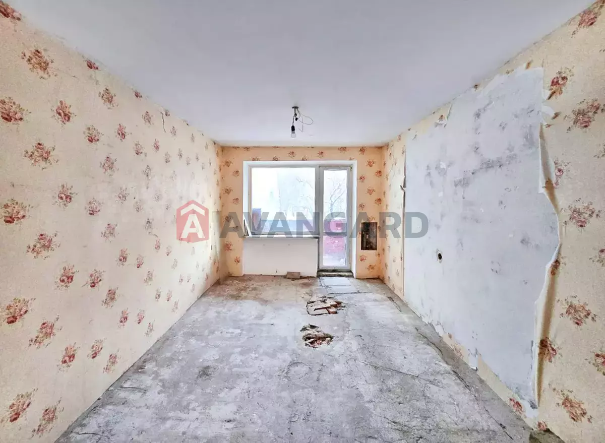 3 ����. ��������, 77/-/10 ��. �., 1/12 ���� ���� 3