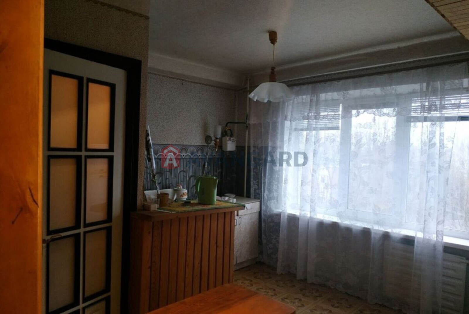 2 ����. ��������, 50/-/10 ��. �., 6/9 ���� ���� 4